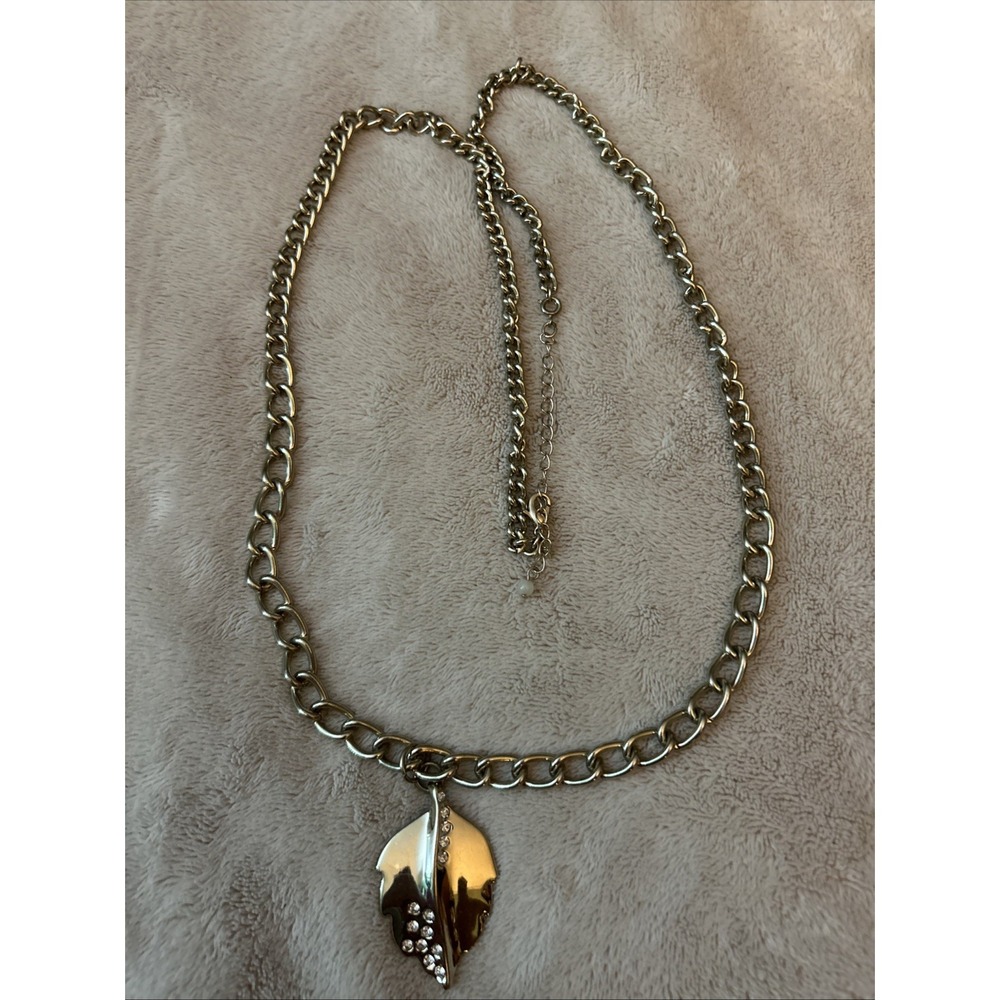 Women's Goldtone Leaf Necklace With Chunky Chain‎